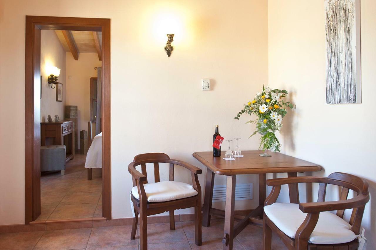 ביניסלם Agroturismo Es Quatre Cantons מראה חיצוני תמונה